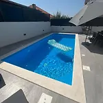 Appartement Doli Pool