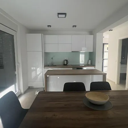 Doli Pool Apartment *
